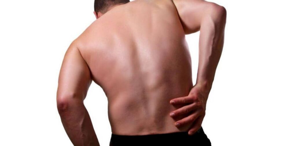 Болката в лумбалната област вдясно най-често се причинява от увреждане на вътрешните органи