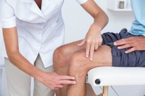 Физически преглед на коляното за диагностициране на артроза